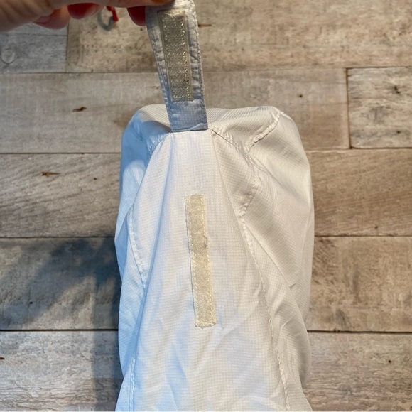 Columbia women’s  white‎ zip up hooded jacket in size x-small - Picture 6 of 13